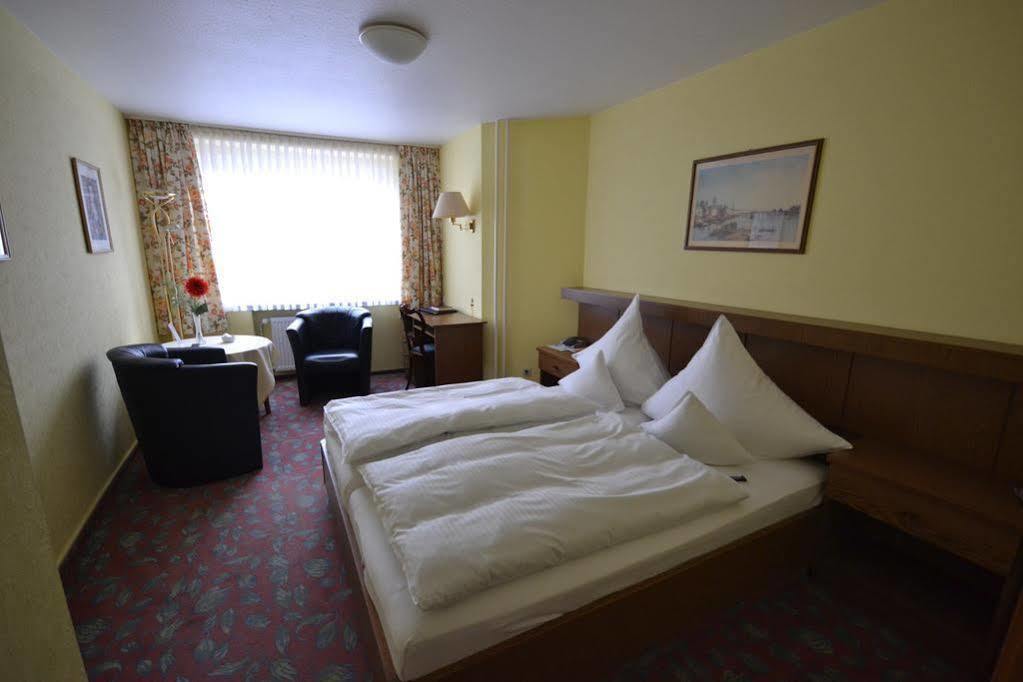 קיל Ina Hotel Consul מראה חיצוני תמונה