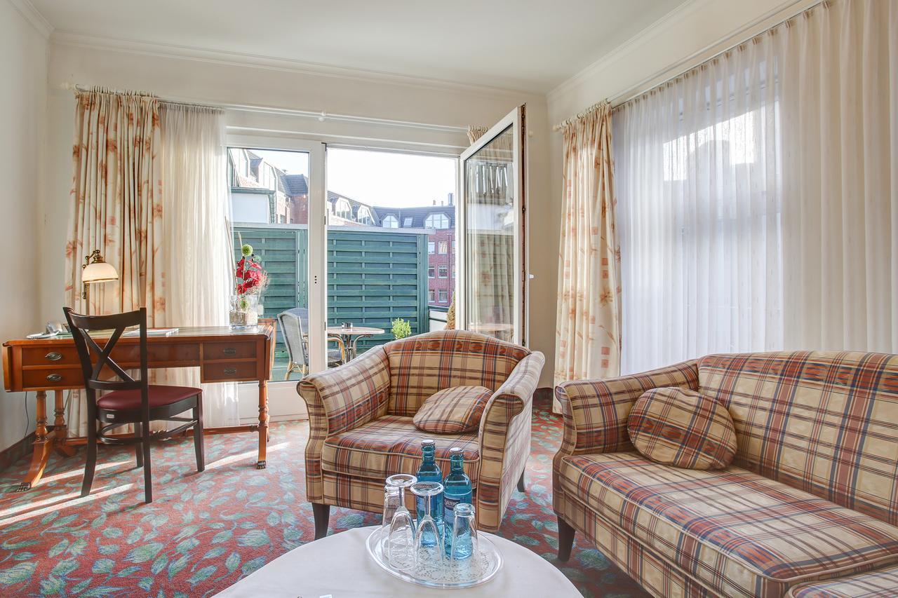 קיל Ina Hotel Consul מראה חיצוני תמונה